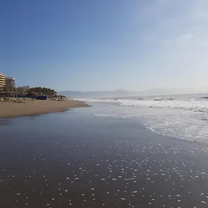 Lujoso Duplex En La Playa Con Vistas Al Mar Torremolinos